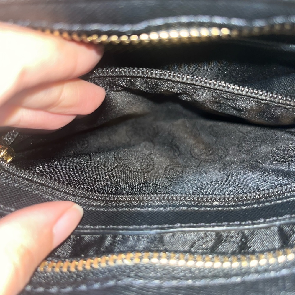 Michael Kors | Jet Set Large Messenger Bag - Black, Gold, Leather - Picture 7 of 7